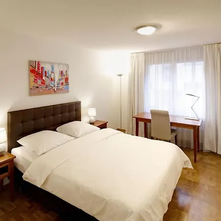 Lovely 1br Flat In The Center Near - Mainau 2