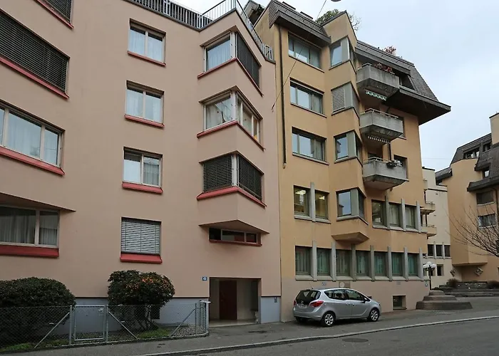Lovely 1br Flat In The Center Near - Mainau 2 Apartment *