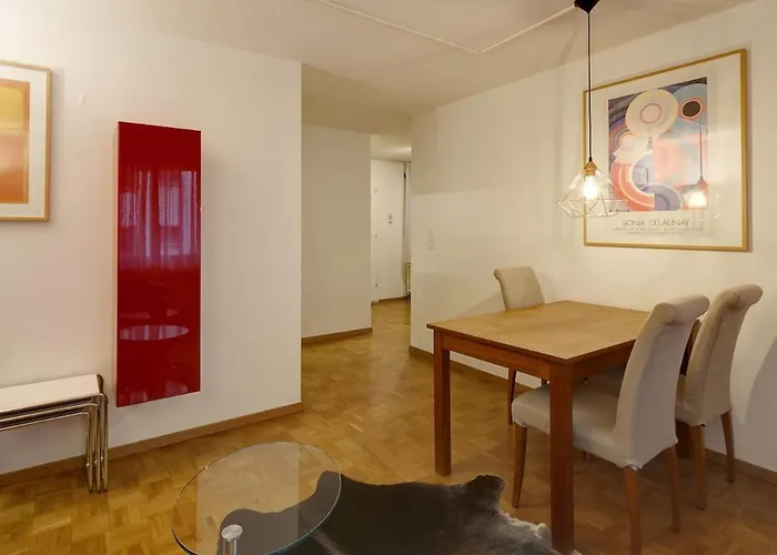 Lovely 1br Flat In The Center Near - Mainau 2 *